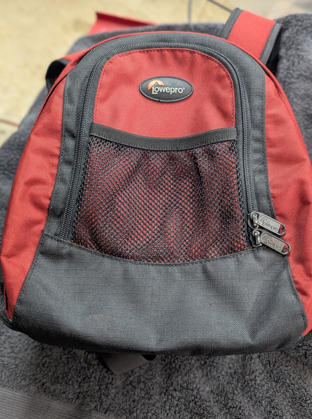 Lowepro Micro Trekker 100 Camera Backpack DSLR Bag Padded Dividers Compact